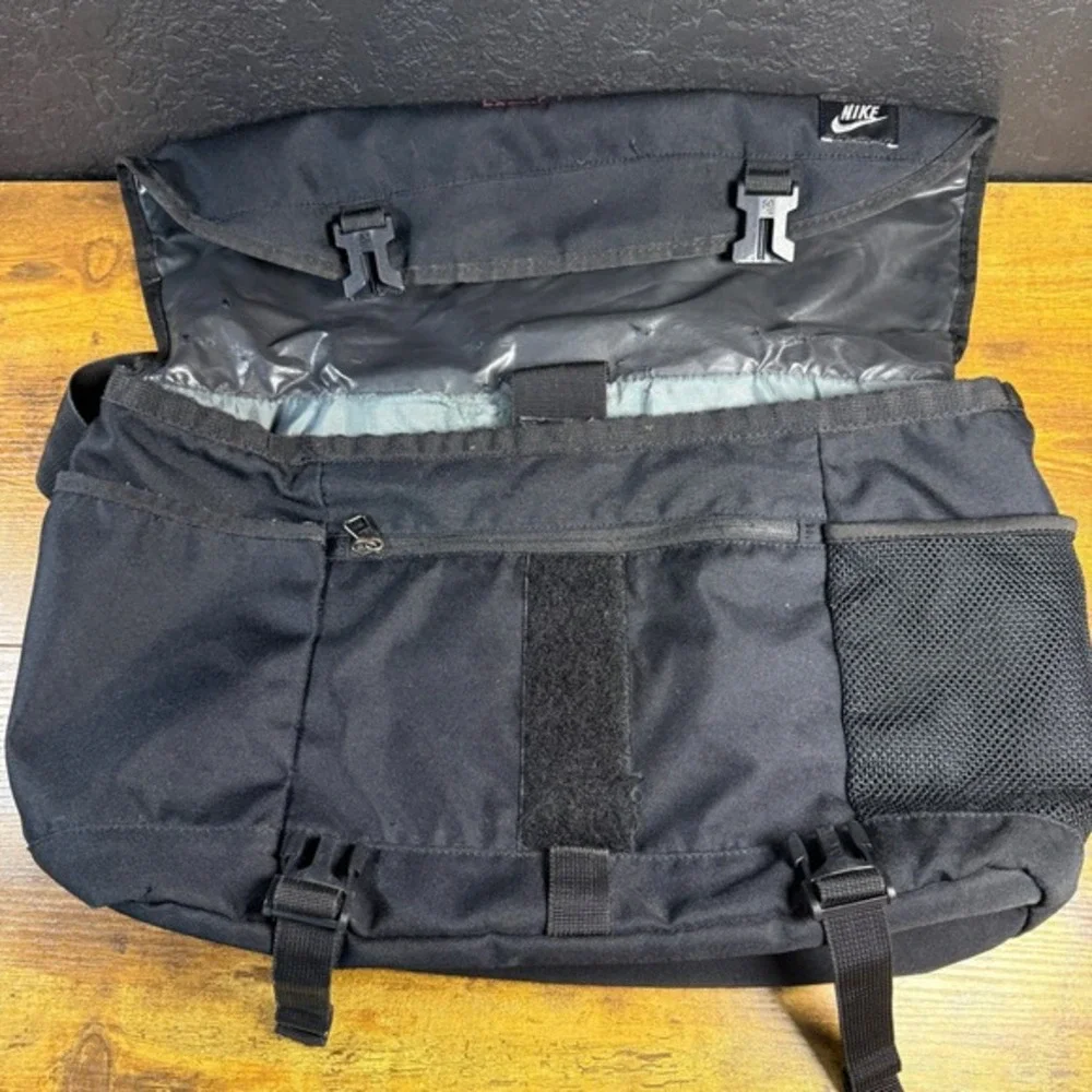 Nike Augsburg Basketball Black Canvas Messenger Bag One‎ Size Men Women